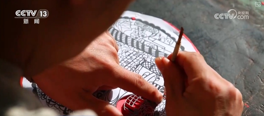 文化中国行 | “剪”中求“变” 传统之美“新”意浓 文化中国行 | “剪”中求“变” 传统之美“新”意浓