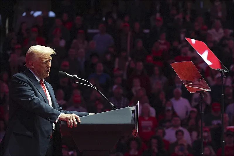 “上任后废除拜登的每一项行政命令！”
