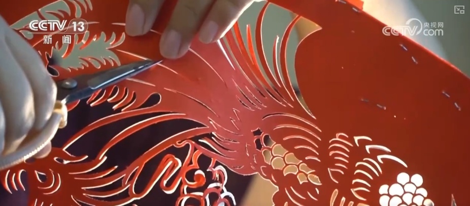 文化中国行 | “剪”中求“变” 传统之美“新”意浓 文化中国行 | “剪”中求“变” 传统之美“新”意浓