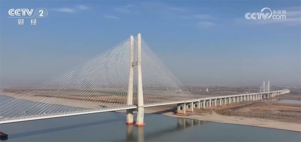 科技赋能为春运保障插上“智慧的翅膀” 确保让每一位旅客平安抵达 科技赋能为春运保障插上“智慧的翅膀” 确保让每一位旅客平安抵达