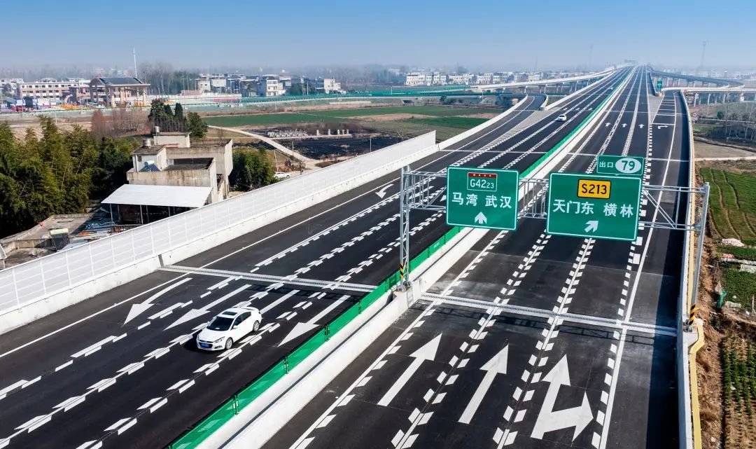 今日通车！今年底，1小时到武汉