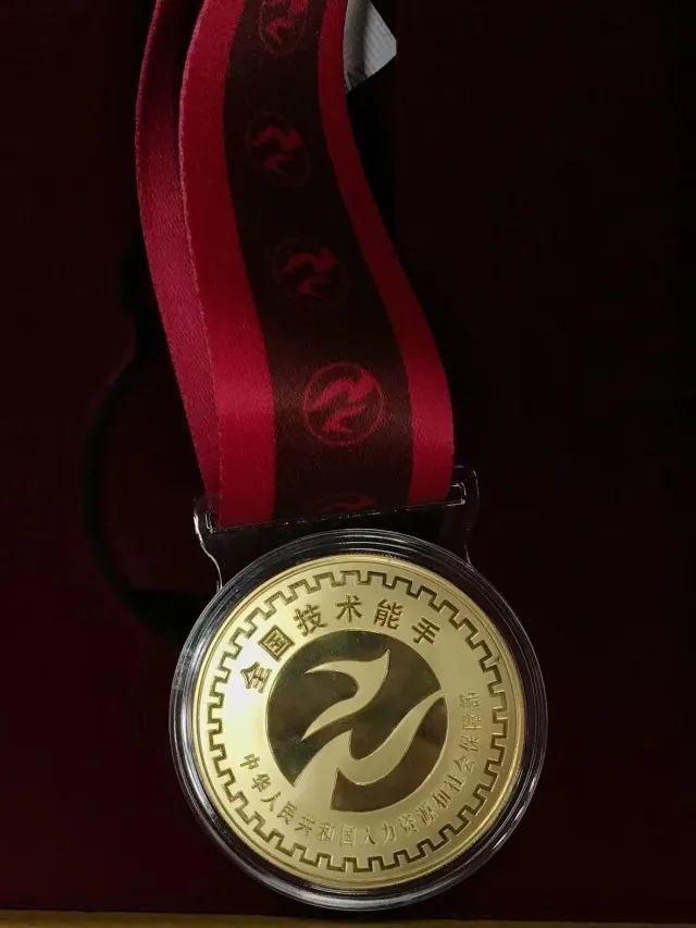 95后姑娘，可获补贴150万！顾客每天排队