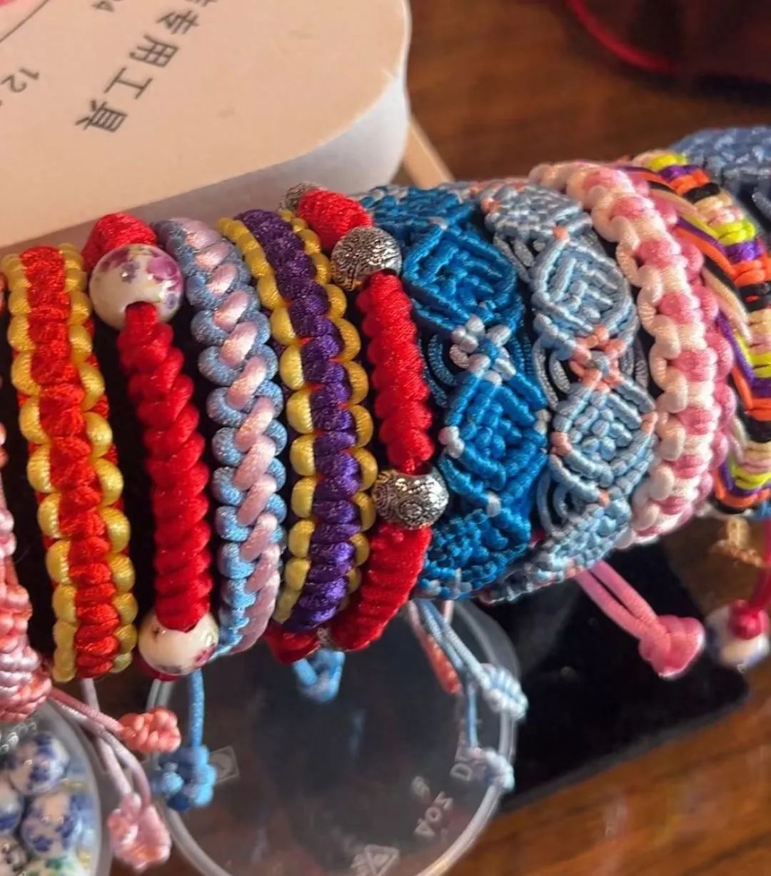 中国结,中国节!首个“非遗版”春节解锁非遗新玩法 中国结,中国节!首个“非遗版”春节解锁非遗新玩法