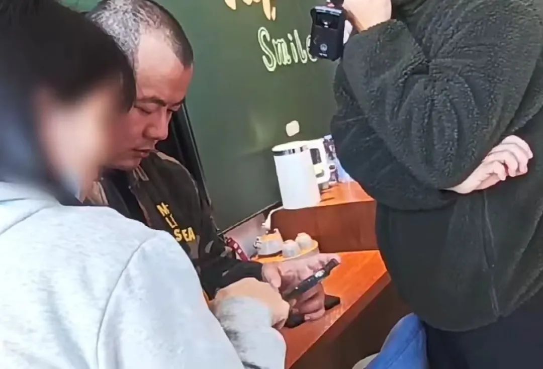 胡某(男,35岁),在厦门被抓! 胡某(男,35岁),在厦门被抓!