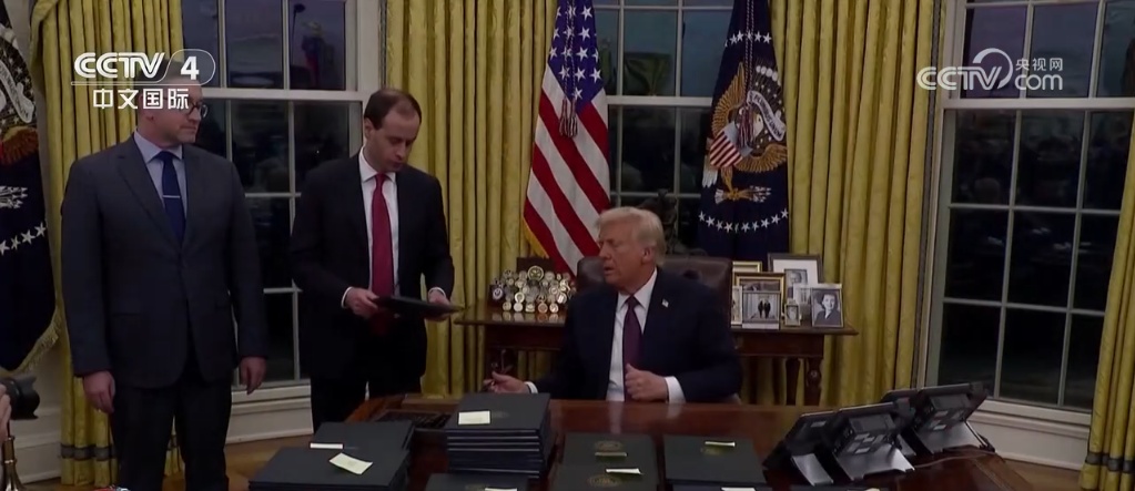 美国两党之间争斗不断加剧 社会撕裂恐将加深 美国两党之间争斗不断加剧 社会撕裂恐将加深