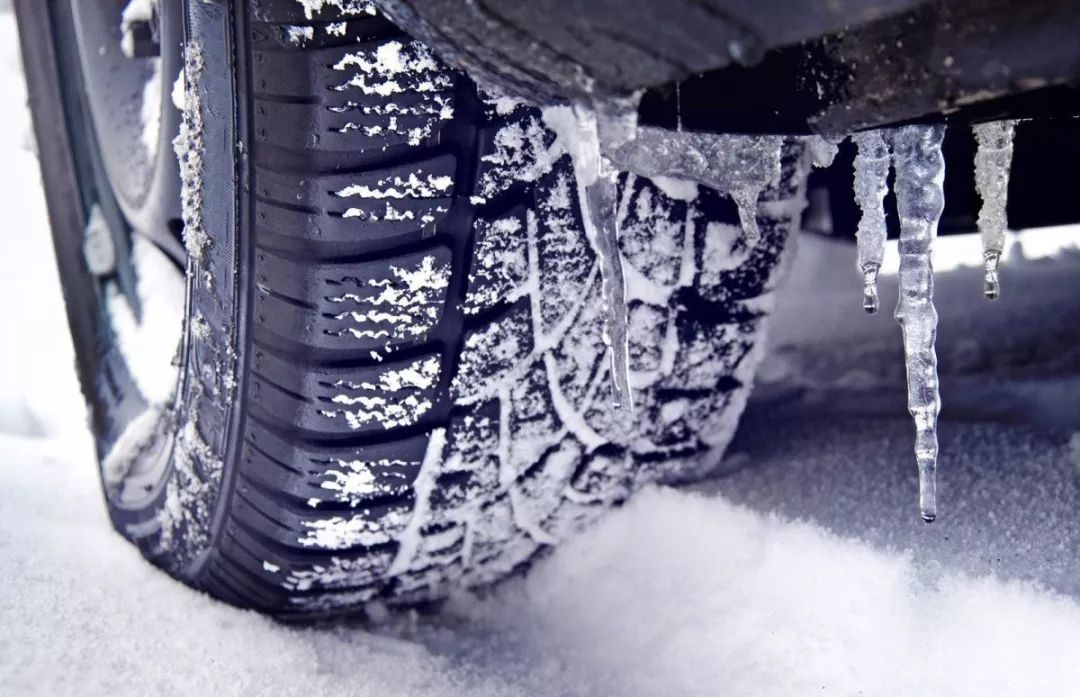 寒潮来了，抓紧换雪地胎！| 平安春运