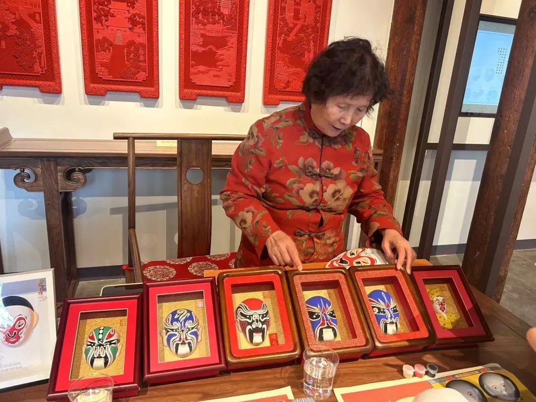 中国结,中国节!首个“非遗版”春节解锁非遗新玩法 中国结,中国节!首个“非遗版”春节解锁非遗新玩法