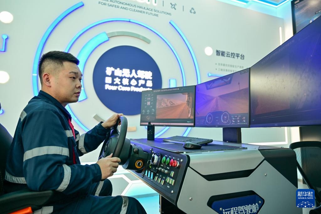 “疆煤驰骋”护航春节能源供应 “疆煤驰骋”护航春节能源供应