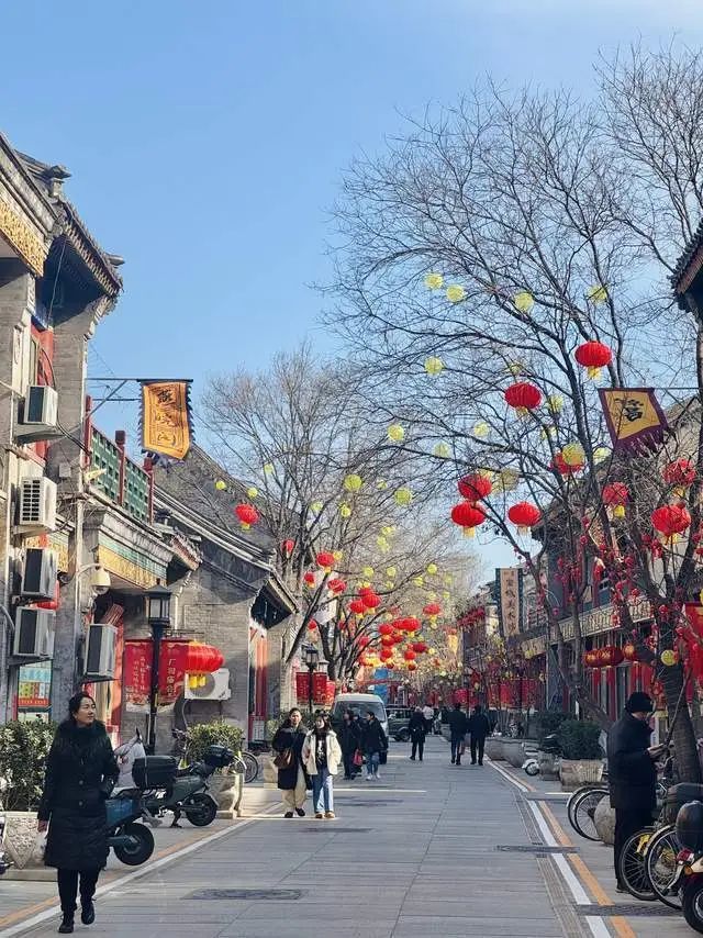 逛“北海大厂”,品地道京味年!西城春节玩法全攻略→ 逛“北海大厂”,品地道京味年!西城春节玩法全攻略→