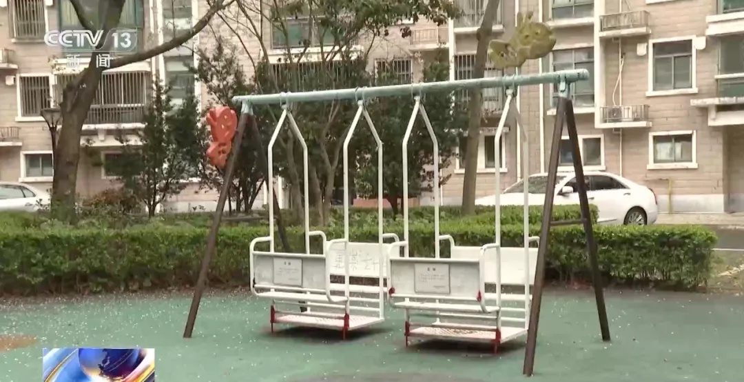 女童被游乐荡椅砸中不幸身亡,责任谁来担? 女童被游乐荡椅砸中不幸身亡,责任谁来担?