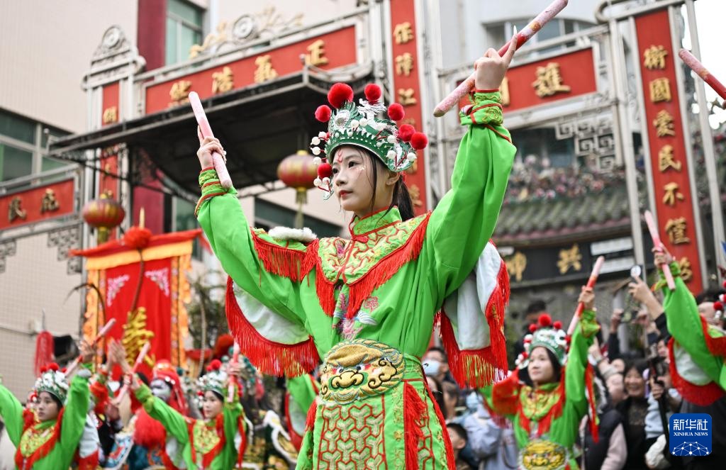 新华全媒＋·文化中国行丨英歌舞起闹新春