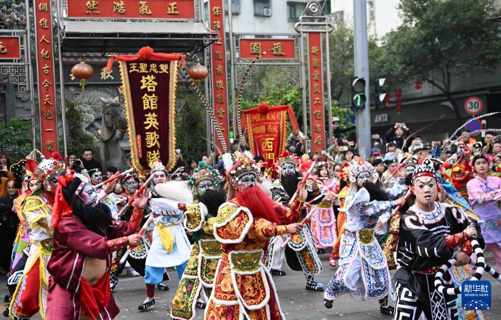 新华全媒＋·文化中国行丨英歌舞起闹新春