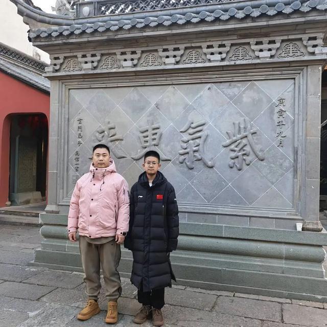 因救人智力倒退的消防员，恢复到“高中水平”！