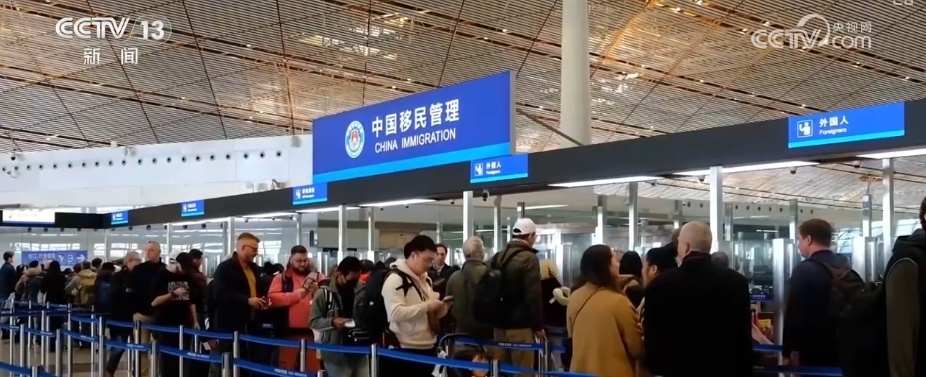 雀跃中国年！“非遗春节”+免签入境 国外游客大赞“值得一去”
