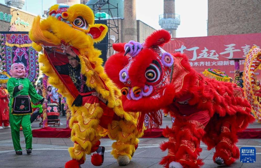 新疆大巴扎社火迎新春 新疆大巴扎社火迎新春