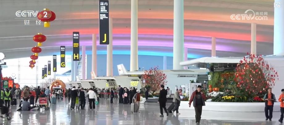 首个“非遗春节”遇上240小时免签 外国游客畅游中国体验地道年俗 首个“非遗春节”遇上240小时免签 外国游客畅游中国体验地道年俗