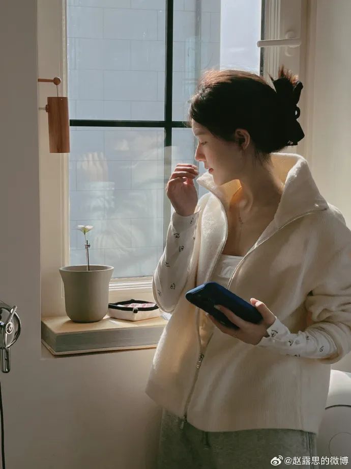 知名女星宣布病后复工，就在明天！最新分享“至暗时刻”心路历程