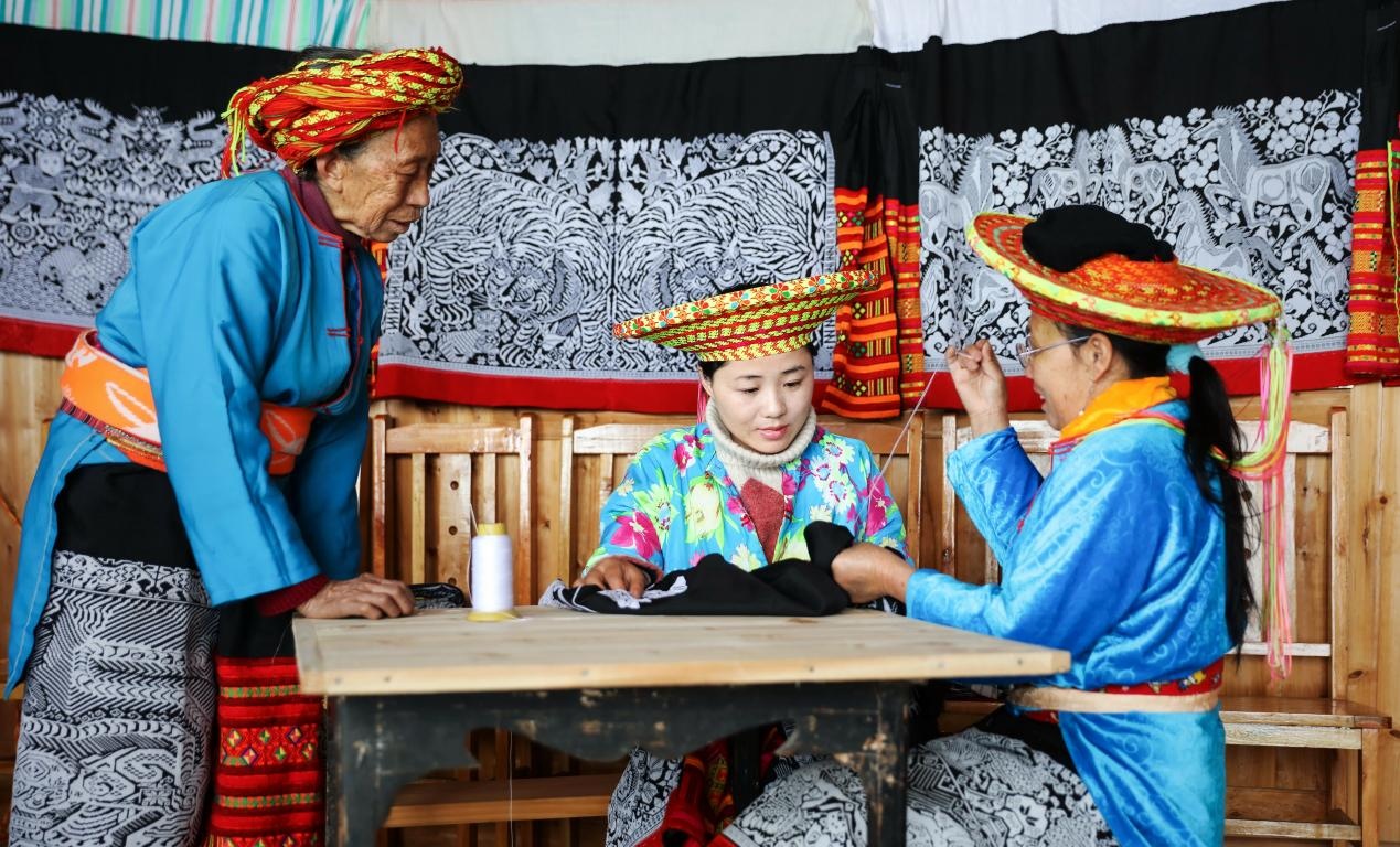 金融赋能 让非遗在年味中绽放“新”彩