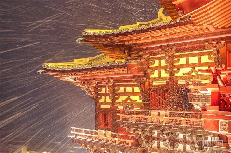 多地紧急通知高速封闭！今冬最强雨雪来袭！