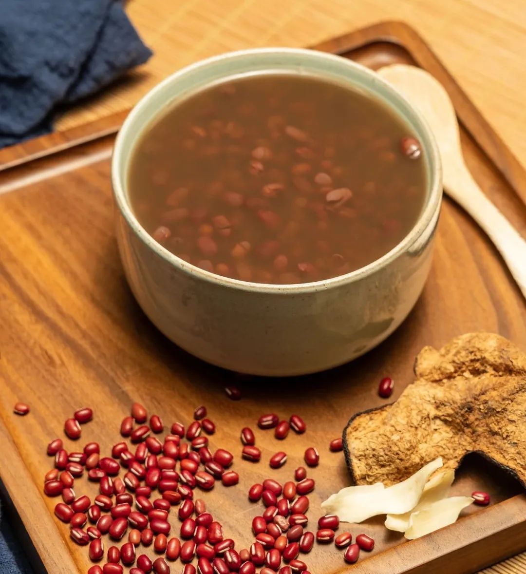 健脾消食，止咳化痰，每天在水杯里加一小片它~