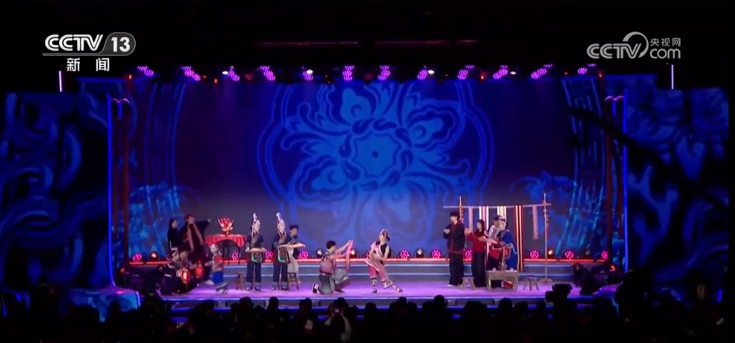 自导自演迎新春 歌唱当代好生活!火热“村晚”点亮春节“仪式感” 自导自演迎新春 歌唱当代好生活!火热“村晚”点亮春节“仪式感”