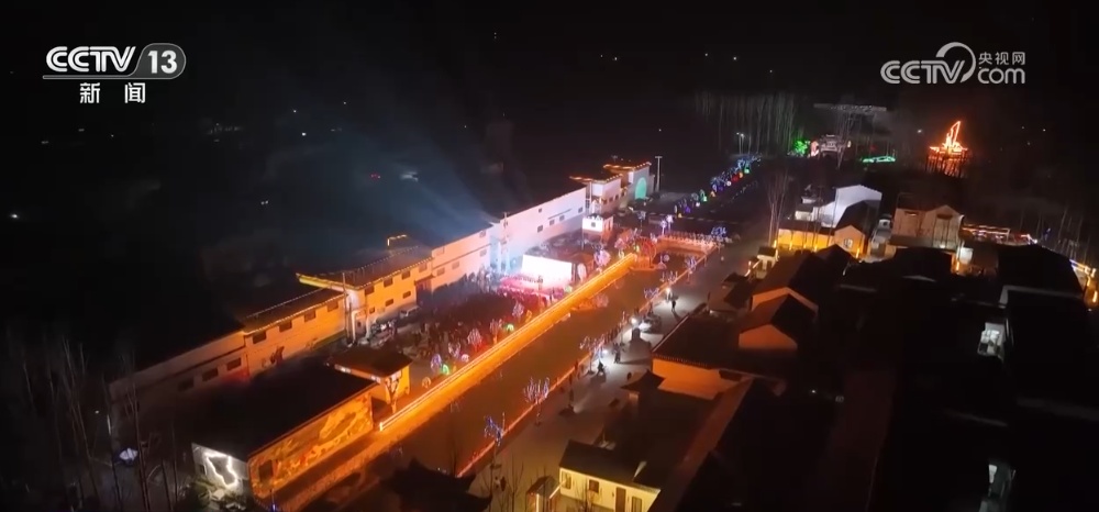 自导自演迎新春 歌唱当代好生活!火热“村晚”点亮春节“仪式感” 自导自演迎新春 歌唱当代好生活!火热“村晚”点亮春节“仪式感”