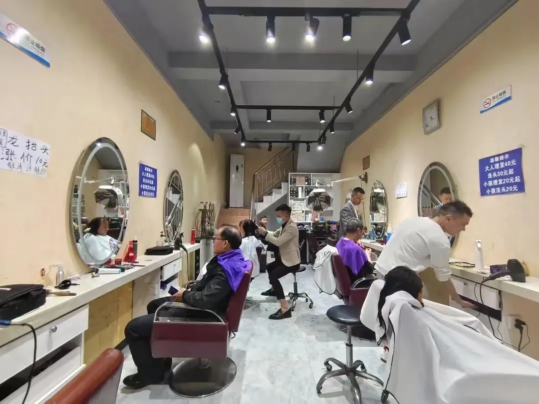 太火爆!很多呼市人正赶去这里,老板忙疯,天天干到深夜!后面人还会更多... 太火爆!很多呼市人正赶去这里,老板忙疯,天天干到深夜!后面人还会更多...