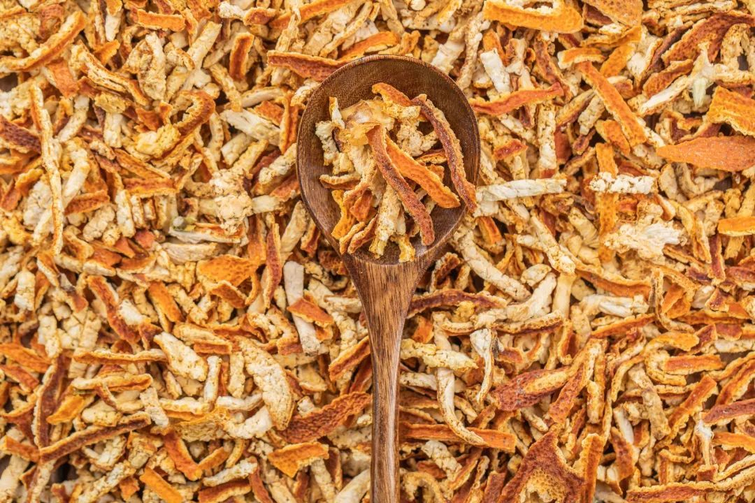 健脾消食，止咳化痰，每天在水杯里加一小片它~