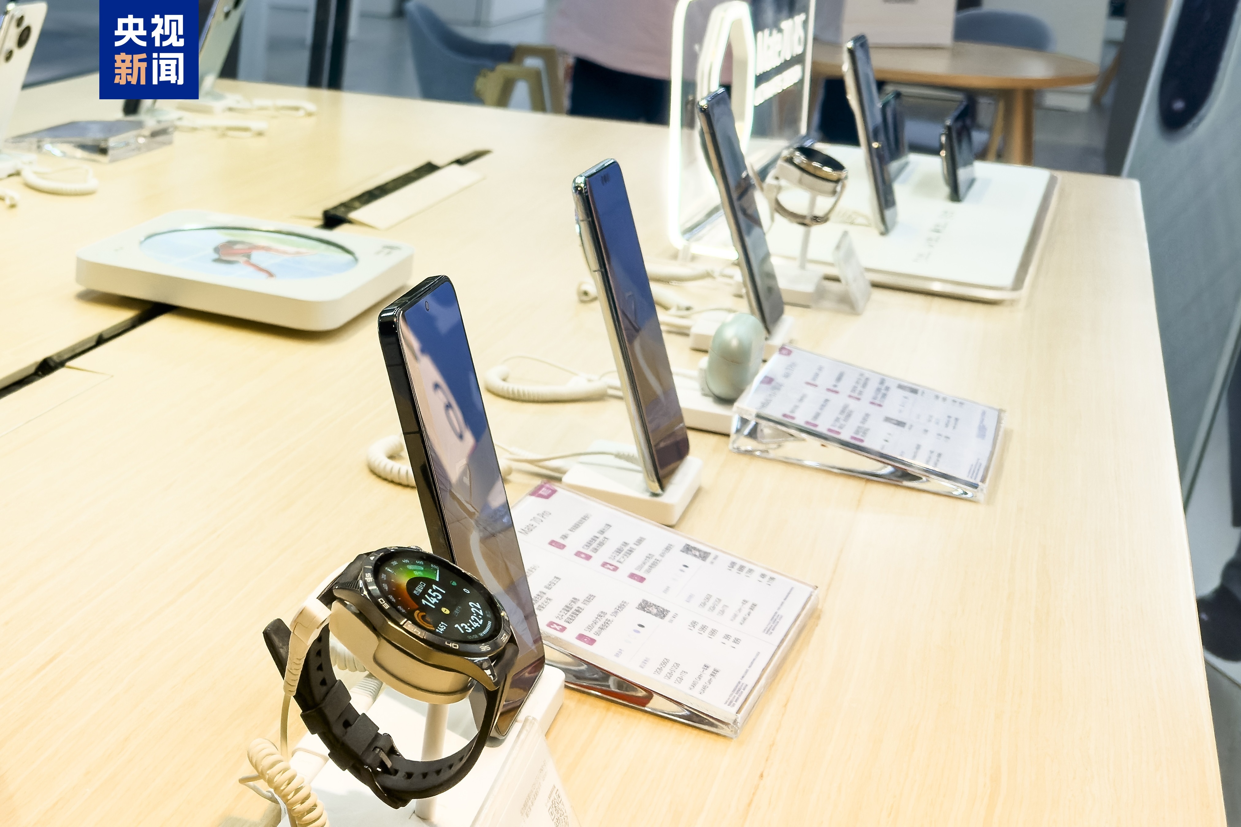 商务部：近800万人申请手机等数码产品购新补贴