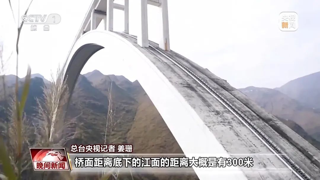 高铁安全过桥的这8秒钟，背后是什么→→
