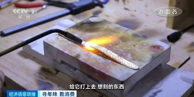 年轻人大量涌入！顾客量翻倍！春节前，这笔生意彻底火了