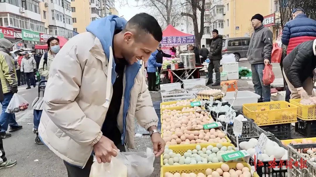 一个埃及小伙和他的“东北早市” 一个埃及小伙和他的“东北早市”