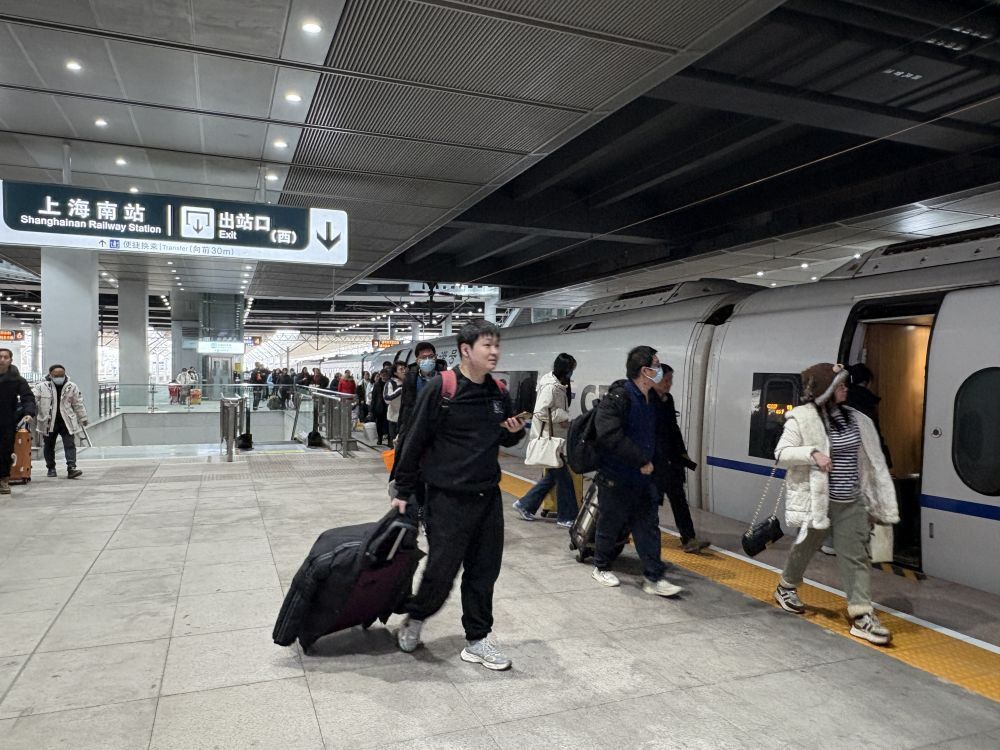 团圆归家路 &nbsp;春运迎高峰