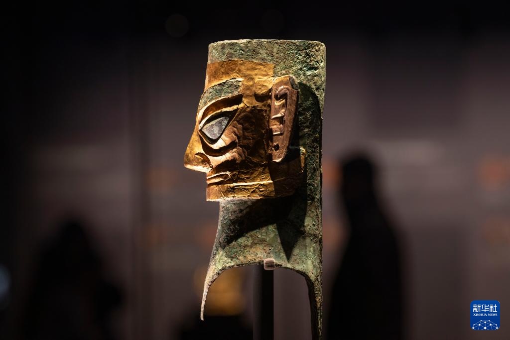 文明印记——中国珍贵文物影像志｜探秘三星堆“文物医生”