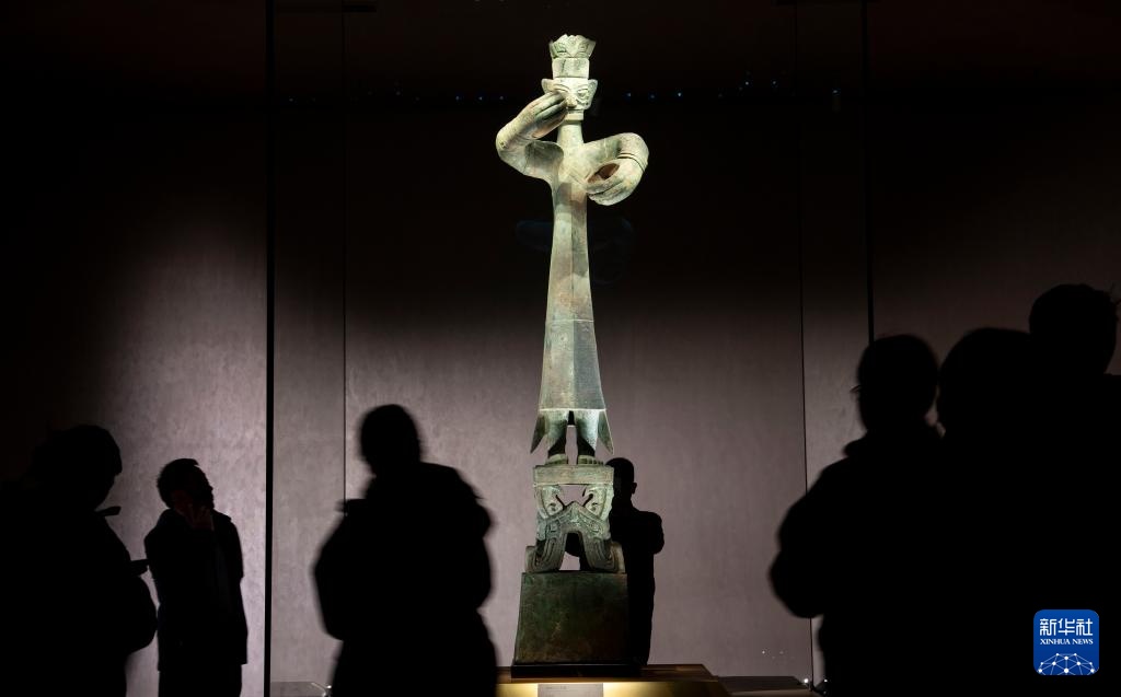 文明印记——中国珍贵文物影像志｜探秘三星堆“文物医生”