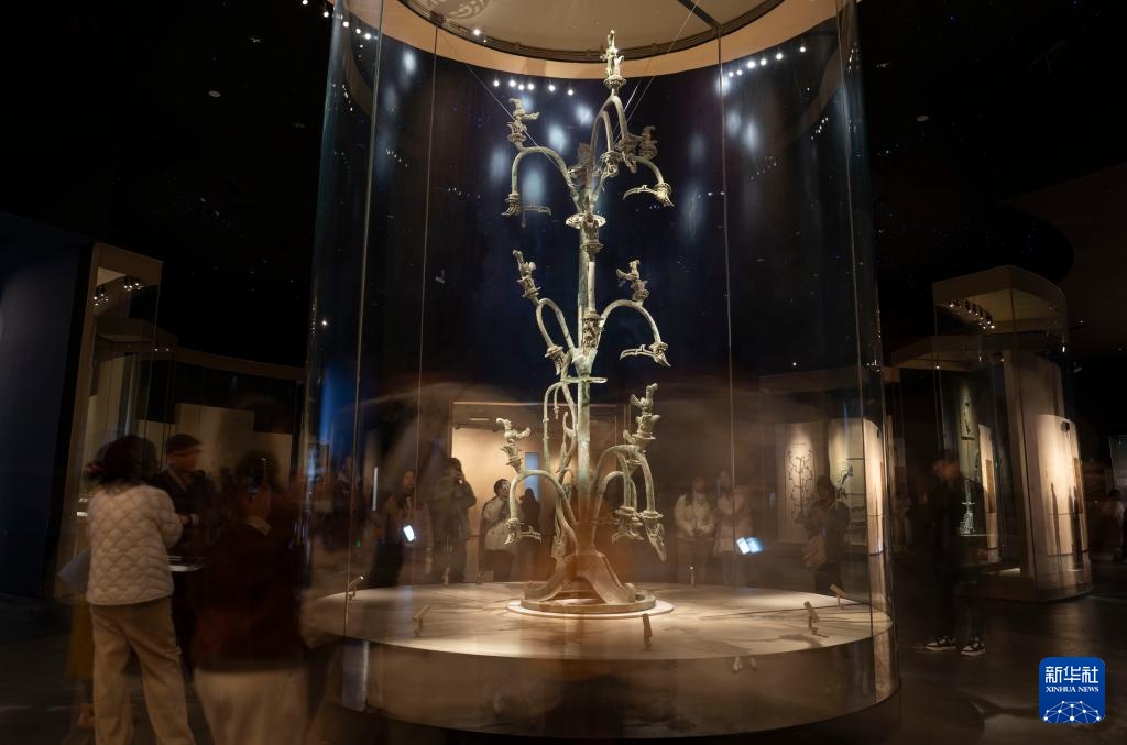 文明印记——中国珍贵文物影像志｜探秘三星堆“文物医生”