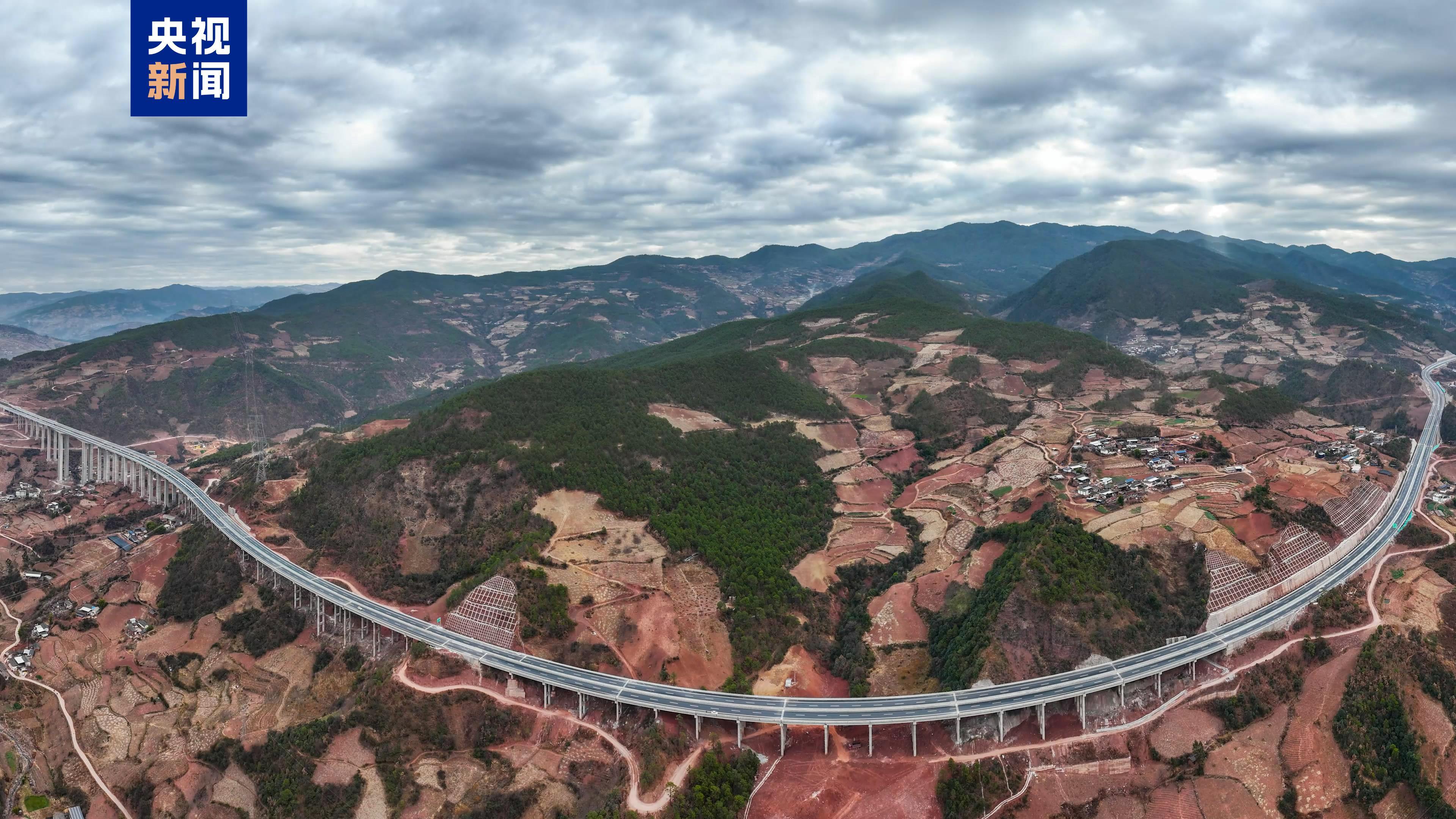 行程缩短50分钟!云南云兰高速今天全线建成通车 行程缩短50分钟!云南云兰高速今天全线建成通车