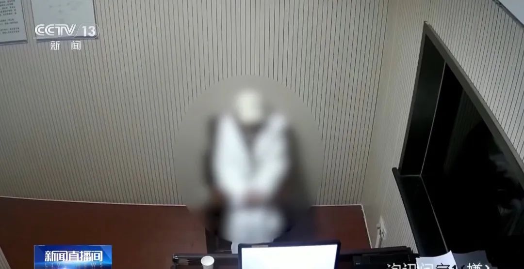 女子“买短乘长”高铁霸座,无视民警警告被拘留!遇到可这样做→ 女子“买短乘长”高铁霸座,无视民警警告被拘留!遇到可这样做→