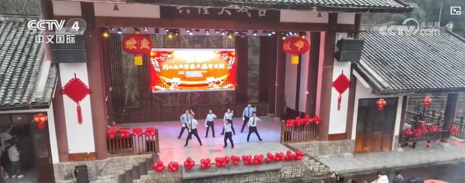 春节氛围感拉满 各地浓浓“年味”热闹上线 春节氛围感拉满 各地浓浓“年味”热闹上线