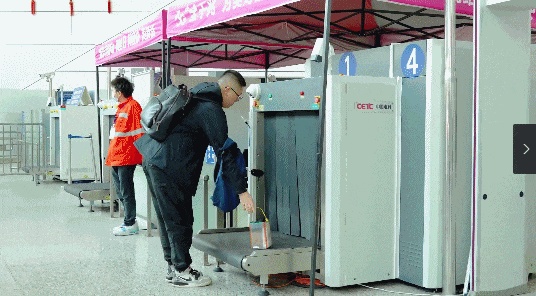 什么情况?南京南站4天捡到1000多张身份证! 什么情况?南京南站4天捡到1000多张身份证!