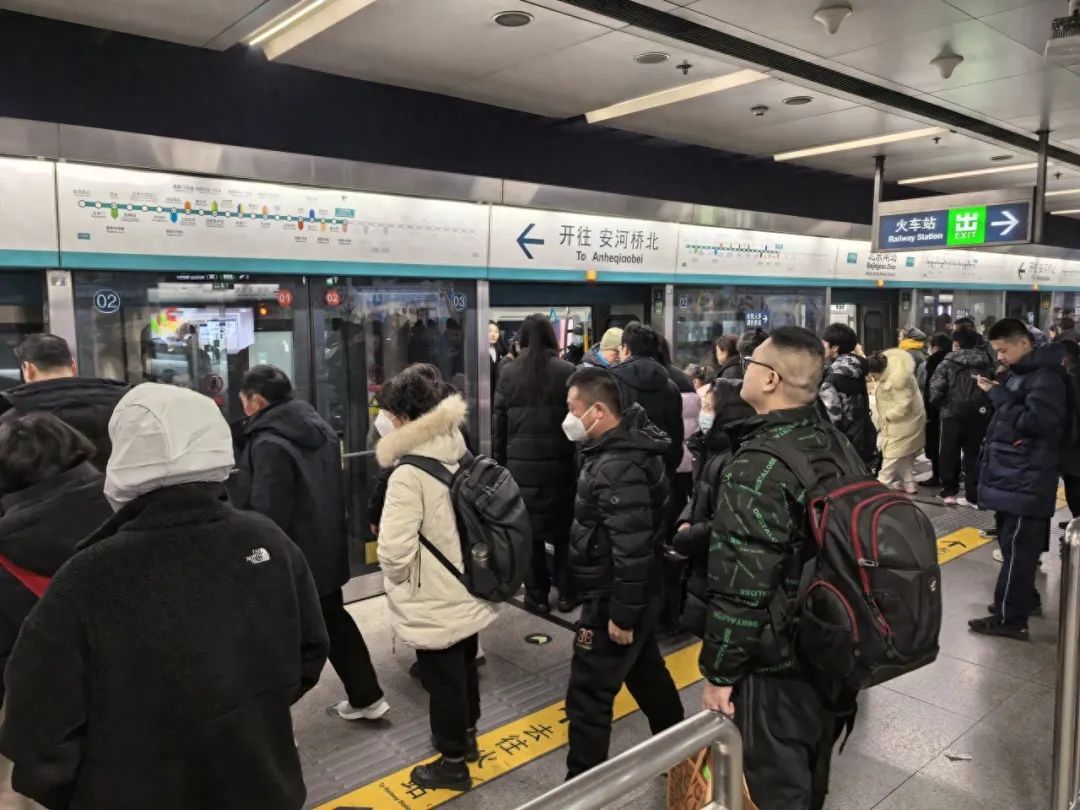 回家过年!返程高峰也别慌,夜里抵京也有车 回家过年!返程高峰也别慌,夜里抵京也有车