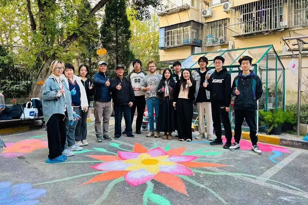 这位登上春晚的上海爷叔火了!有啥来头? 这位登上春晚的上海爷叔火了!有啥来头?