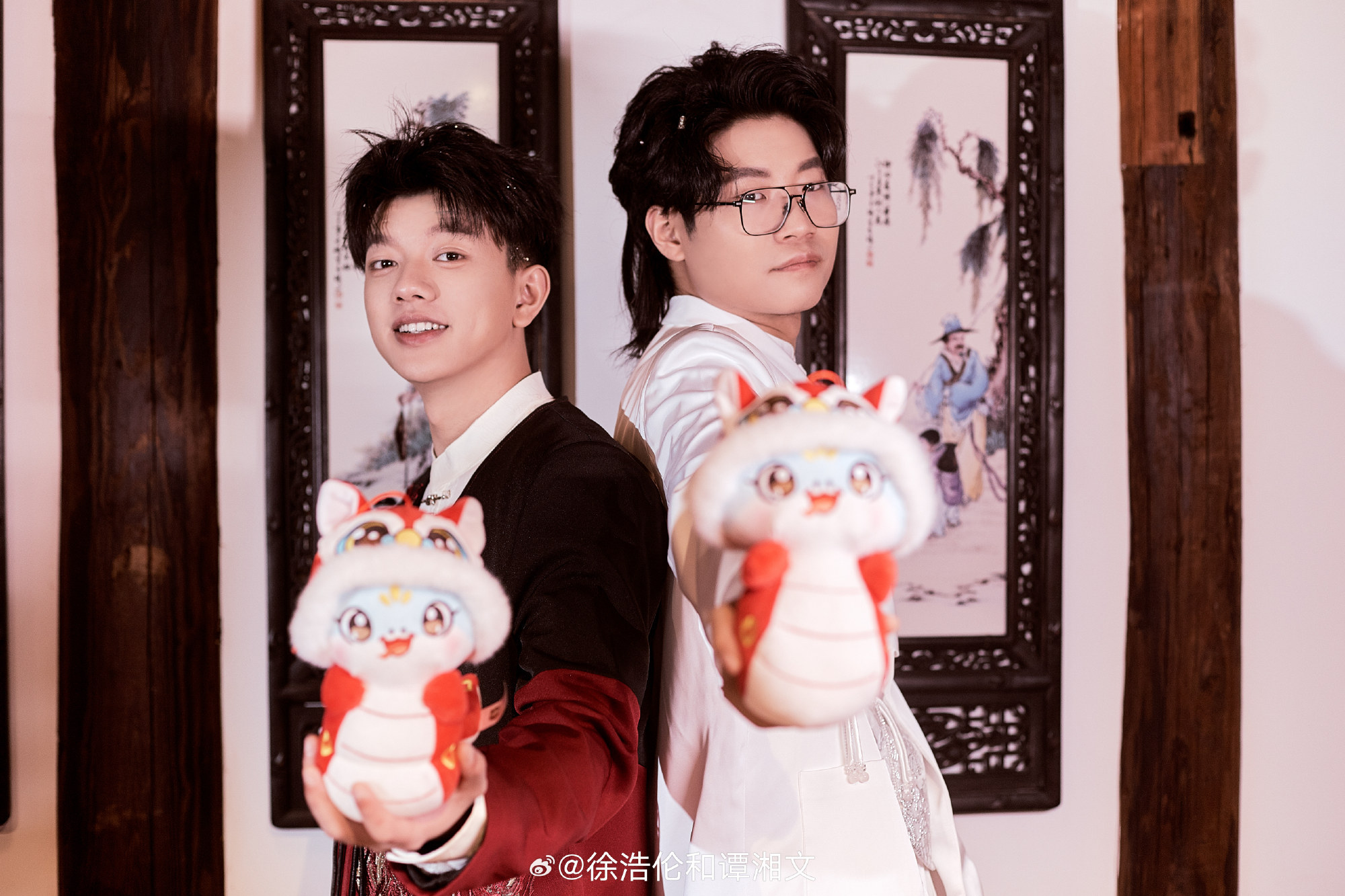 徐浩伦、谭湘文:从脱口秀冠军到春晚舞台 徐浩伦、谭湘文:从脱口秀冠军到春晚舞台