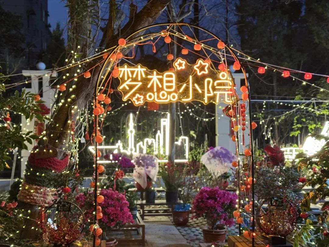 这位登上春晚的上海爷叔火了!有啥来头? 这位登上春晚的上海爷叔火了!有啥来头?