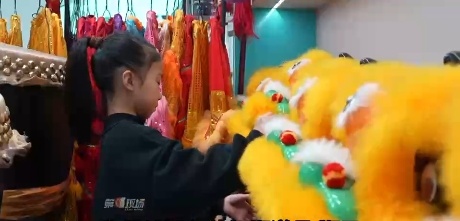 从街边到舞台C位,广东“小狮妹”上春晚啦! 从街边到舞台C位,广东“小狮妹”上春晚啦!