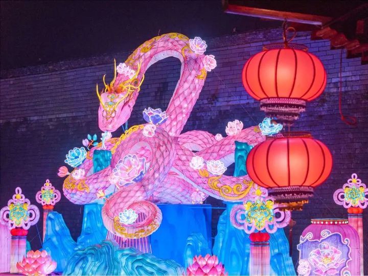 今年的秦淮灯会，得这么逛才行呀！