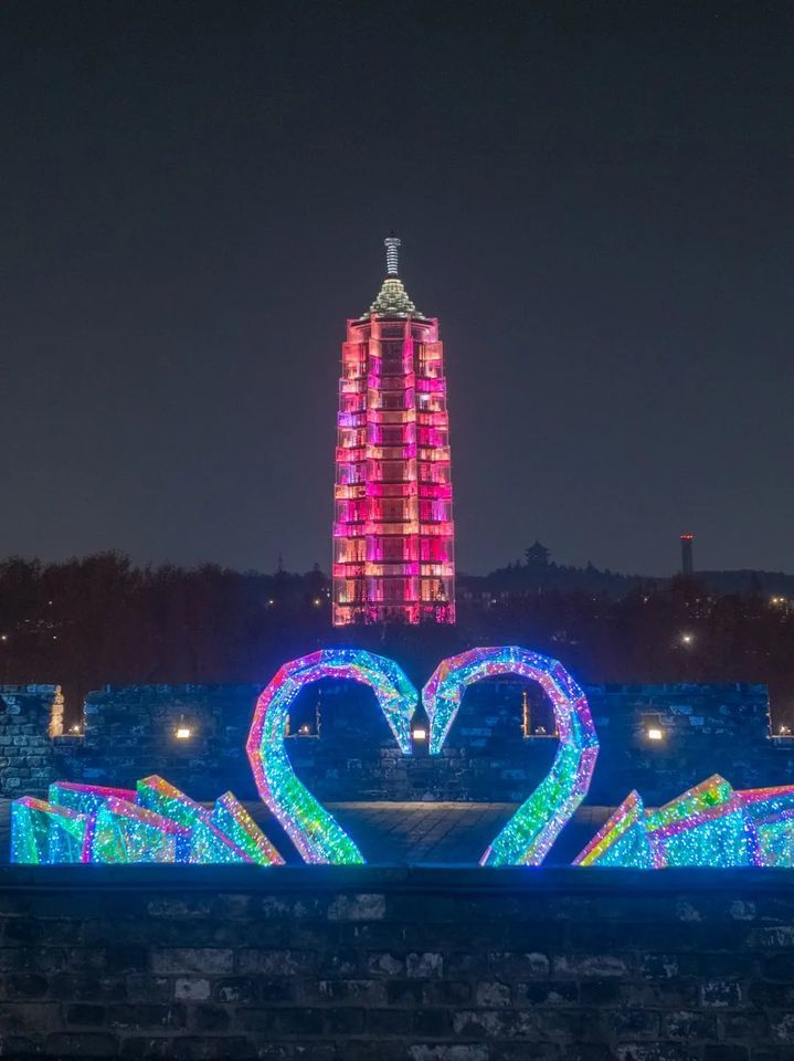 今年的秦淮灯会，得这么逛才行呀！