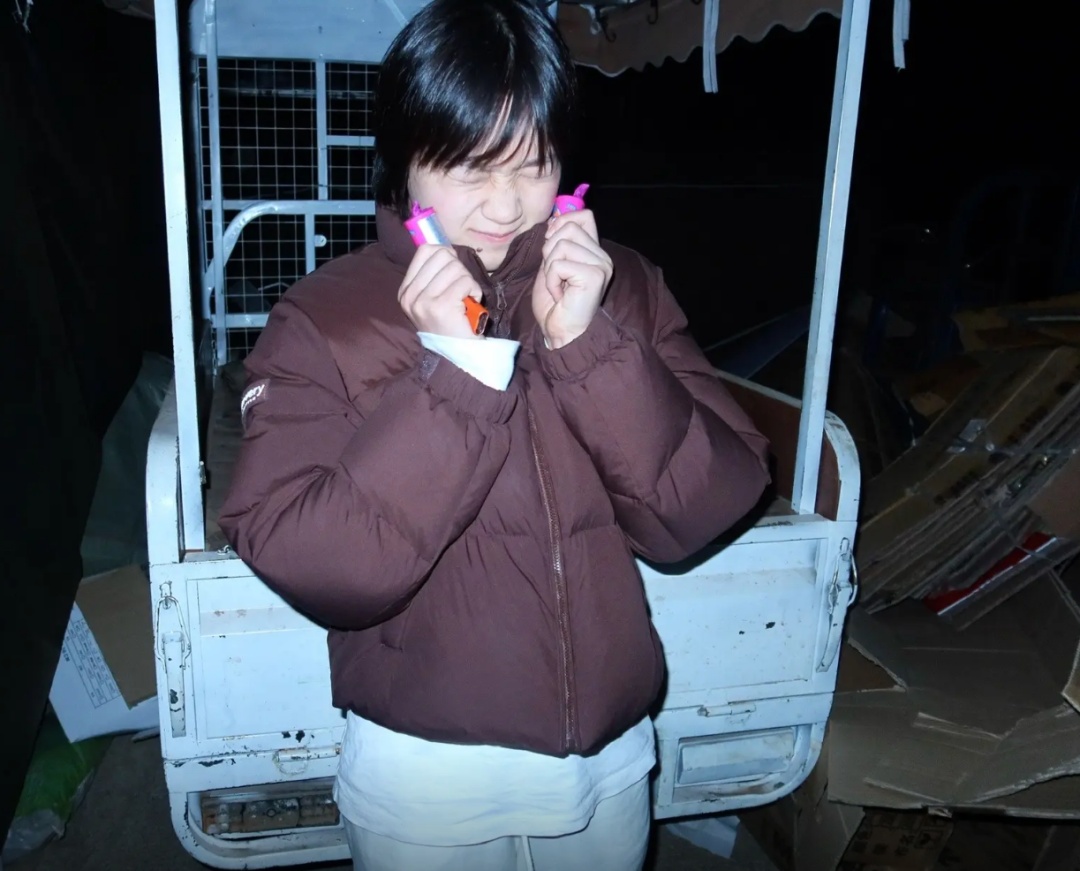 全红婵晒一百张照片请大家看烟花，王楚钦、谢思埸在线调侃