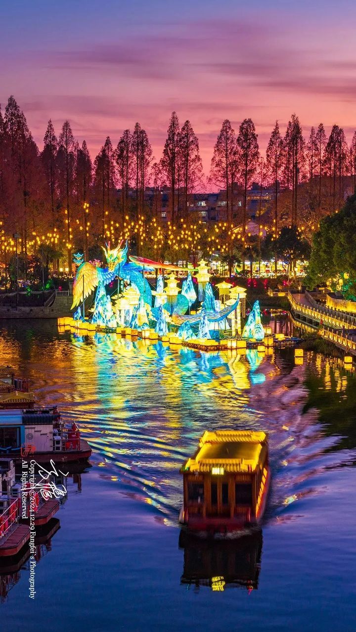 今年的秦淮灯会，得这么逛才行呀！