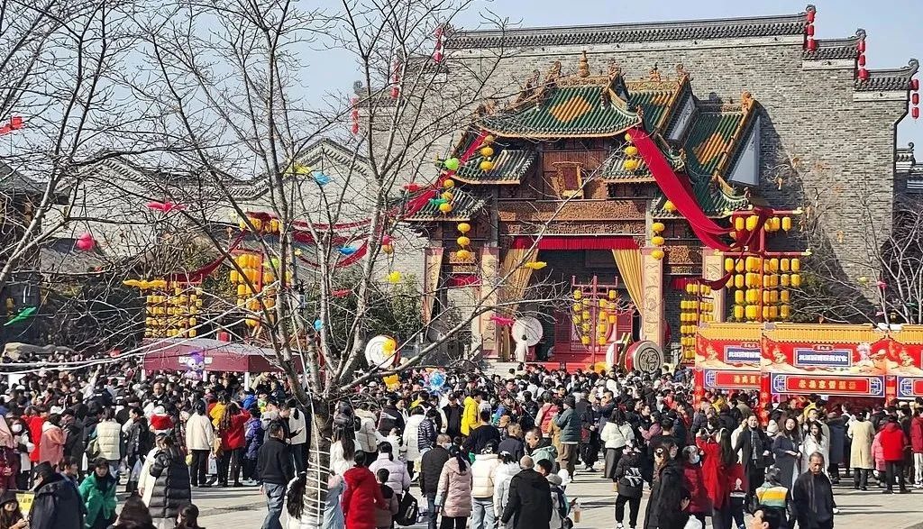 “春晚”后劲太大了！重庆、武汉、拉萨、无锡旅游火爆！